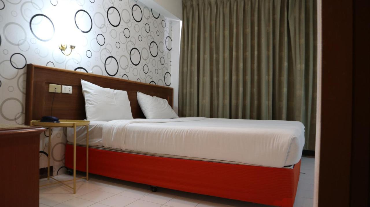 Patong Triple P Hotel Exterior photo